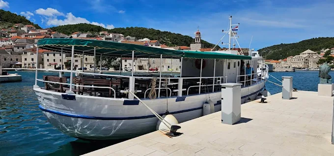 Empty Jelen boat seating